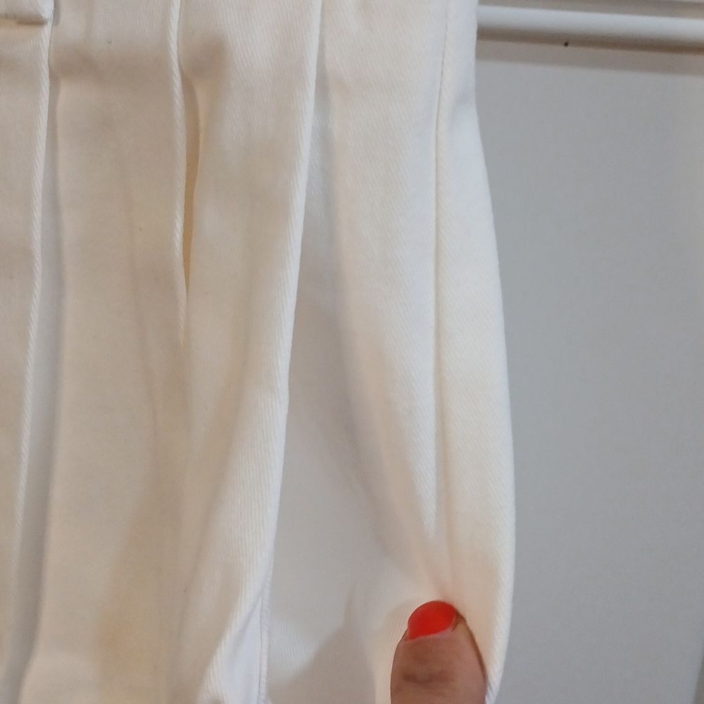 Storets White Pleated Trouser Shorts Size Small/Medium Nwt - Picture 6 of 9